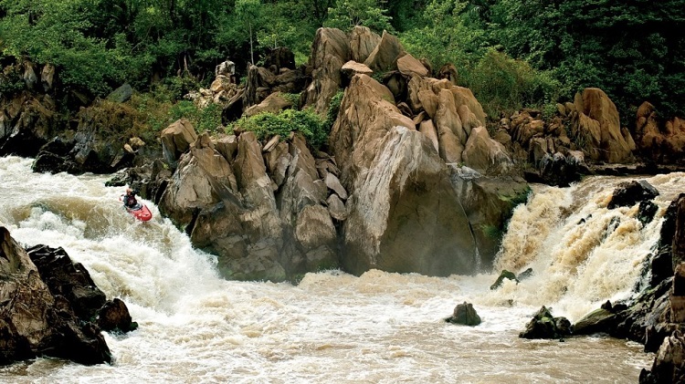 reka-kongo-slike-vodopadi-i-kajak